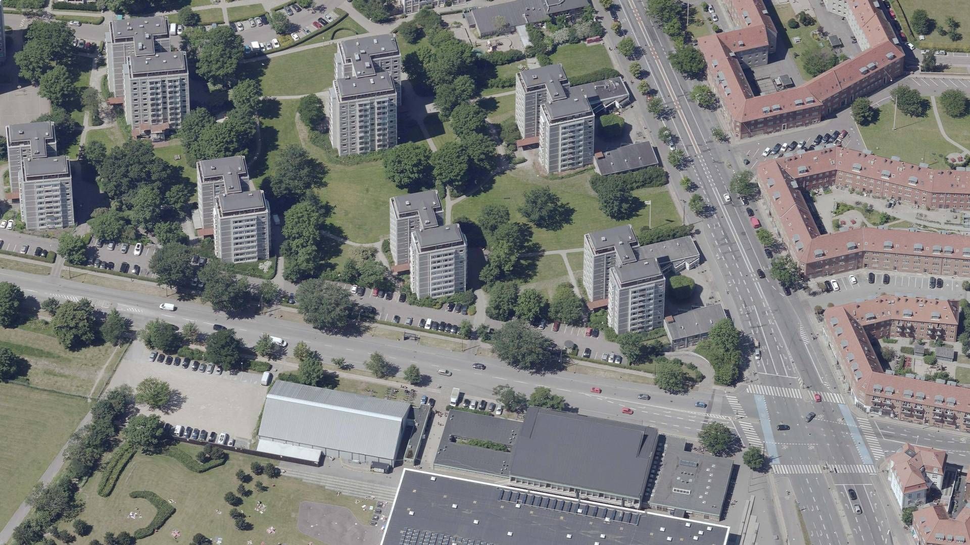AAB's afdeling i Bellahøj består af syv bygninger ved Frederikssundsvej og Bellahøjvej i københavnerkvarteret Brønshøj. | Foto: Styrelsen for Dataforsyning og Effektivisering