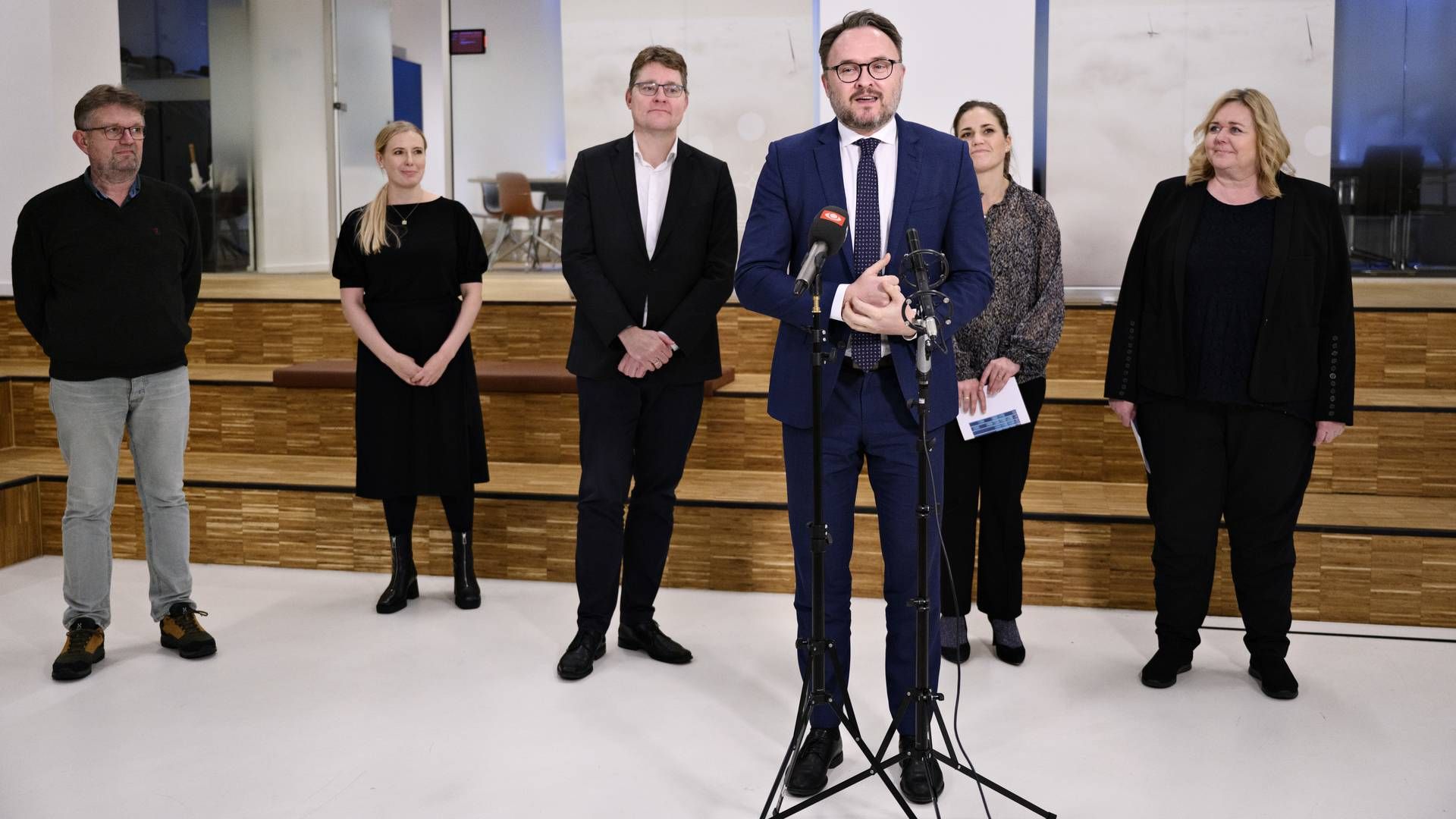 Det var med klima-, energi- og forsyningsminister Dan Jørgensen (S) i front, at et bredt flertal af Folketingets partier tirsdag eftermiddag præsenterede en længe ventet strategi for CO2-fangst og -lagring. | Foto: Philip Davali