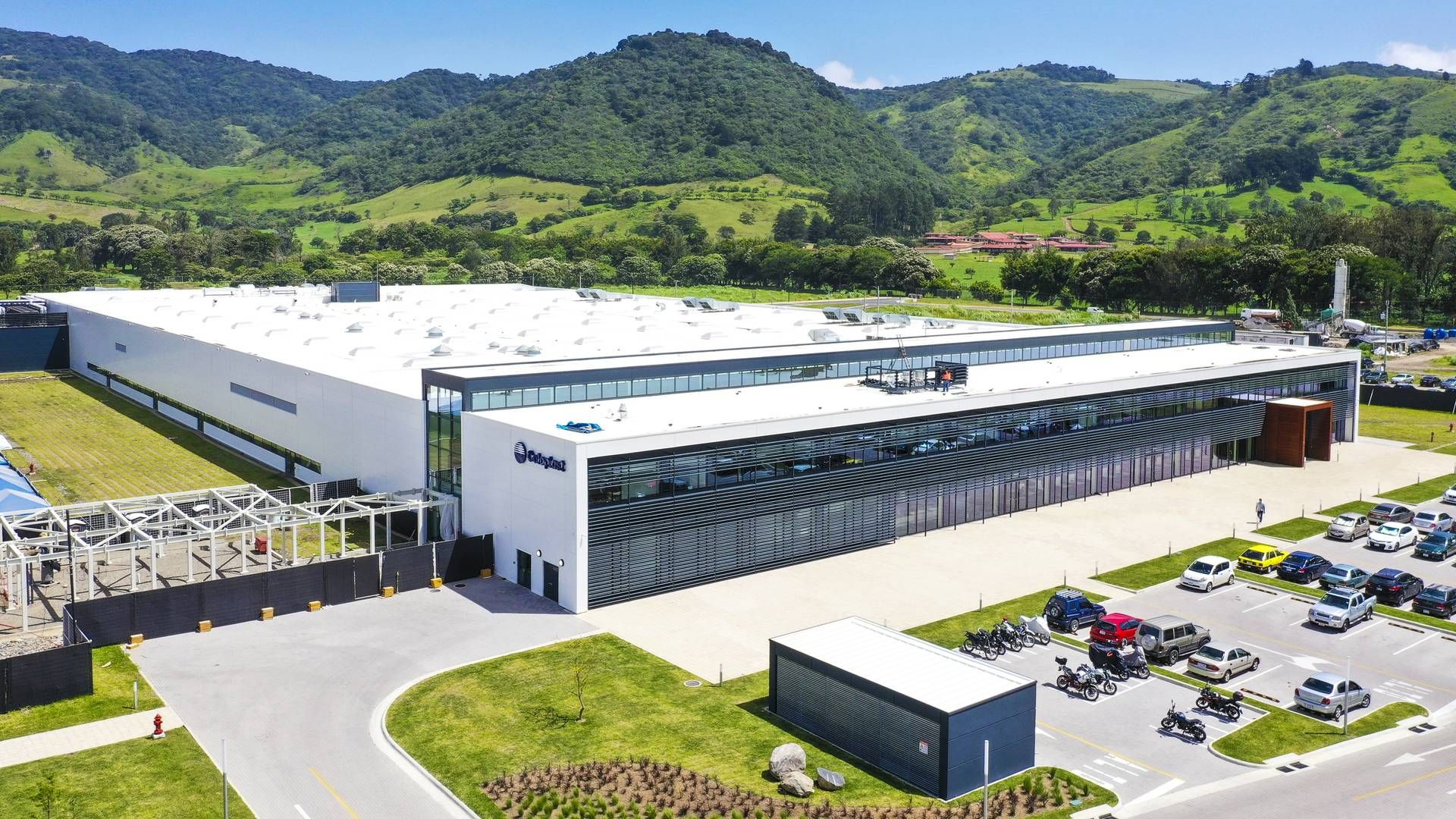 Coloplast has acquired a lush area of 100,000 square meters in Costa Rica, designated for two new large factories, around 20,000 square meters each. The Danish medtech company has injected around half a billion kroner (USD 76.2m) into the project so far, but tax payments in the country are nonetheless kept a secret | Photo: Coloplast/PR