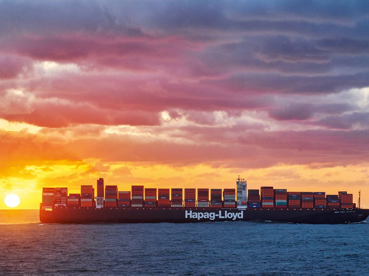 Der er ikke nok containerskibe til at leve op til efterspørgslen på fragt over verdenshavene, og det har fået fragtraterne til at eksplodere gennem det seneste år. | Foto: PR / Hapag-Lloyd