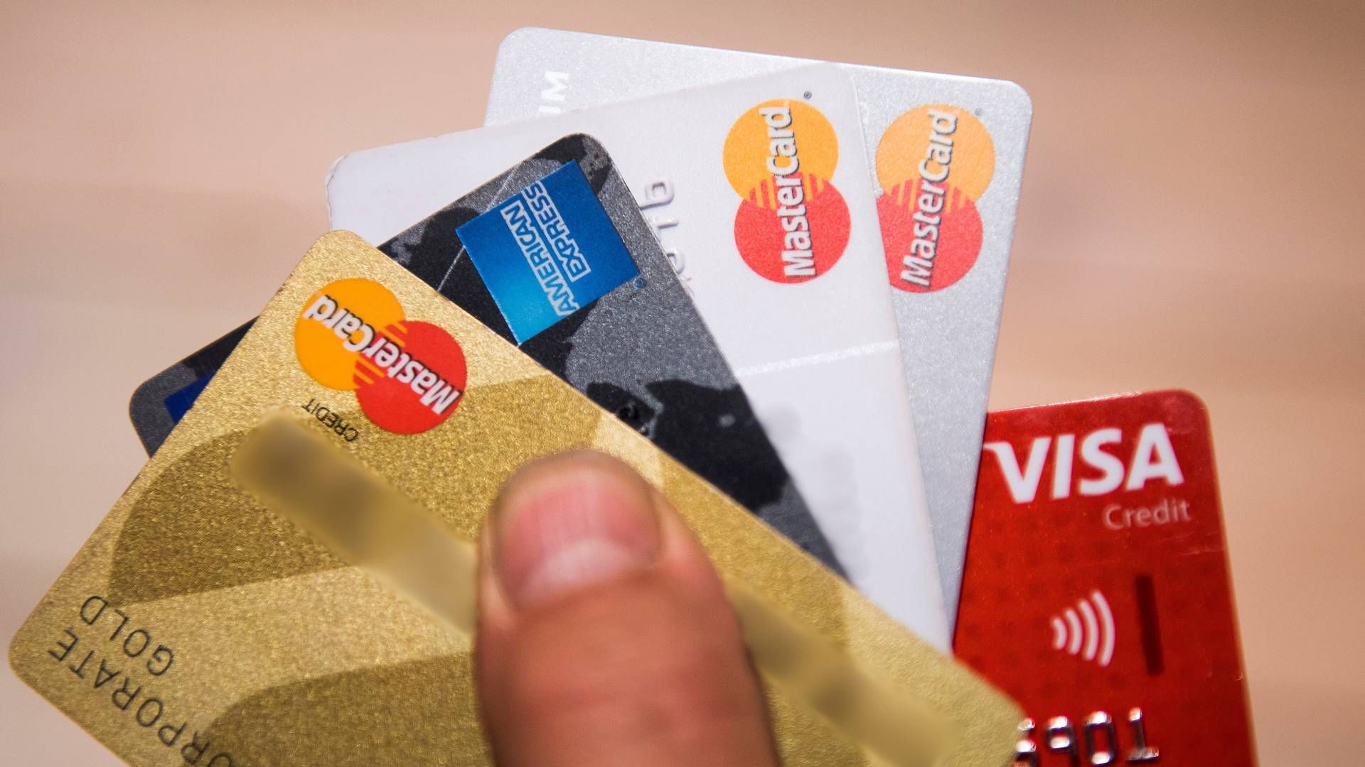 Regjeringen og SV vil innføre forbud mot reklame for kredittkort og forbrukslån. | Foto: Jon Olav Nesvold / NTB