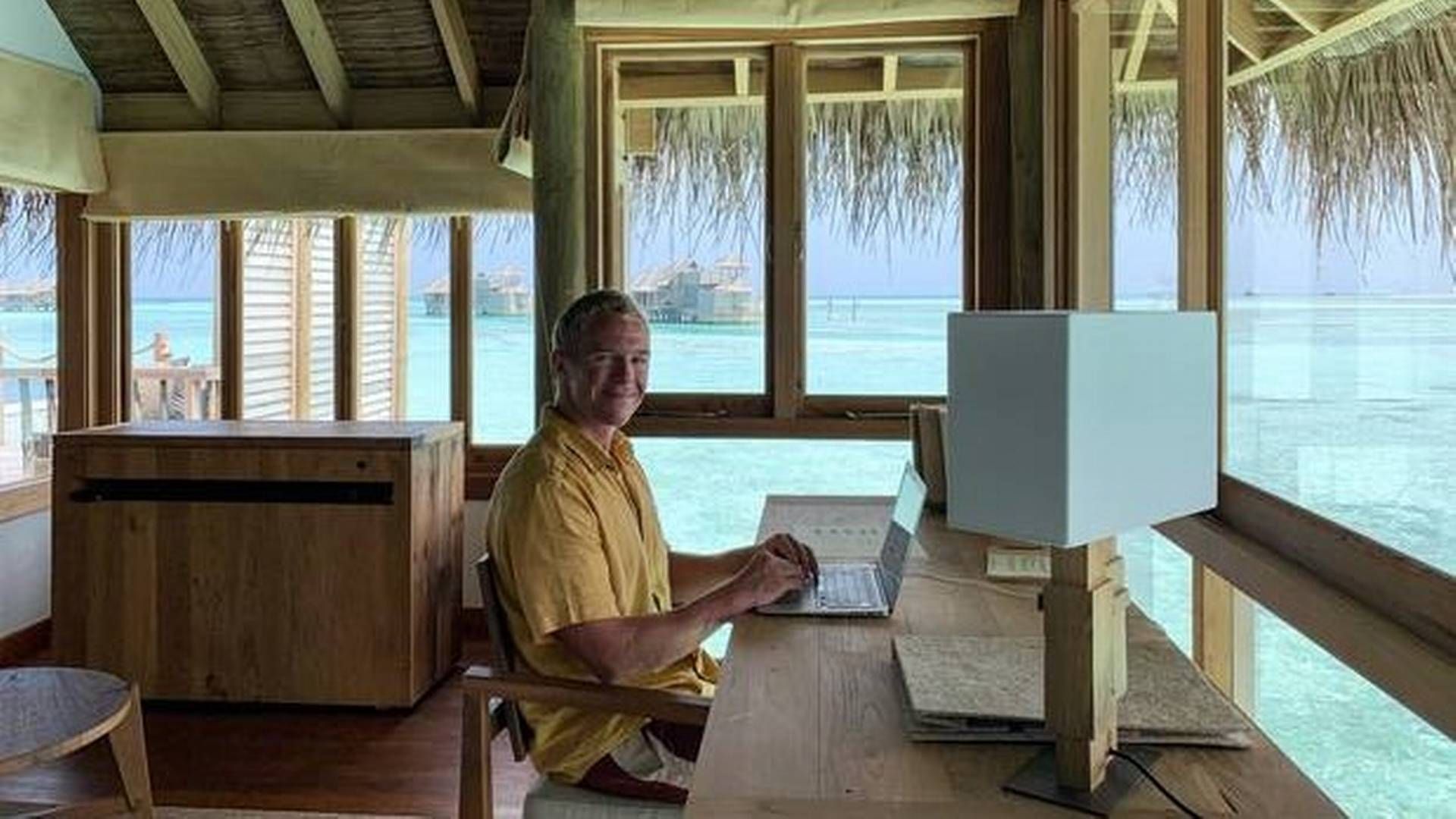 Som rejsende indehaver af et rejsebureau har Matti Binderups kontor det med at skifte sceneri. Her fra øen Gili Lankanfushi, der er en del af Maldiverne. | Foto: Privatfoto