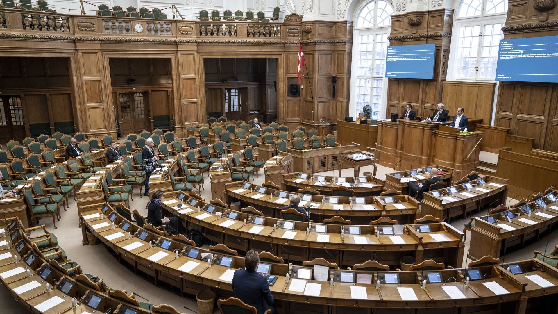 Folketinget vedtager flere love, der giver myndigheder muligheder for kontrol uden en dommerkendelse. | Foto: Mads Claus Rasmussen