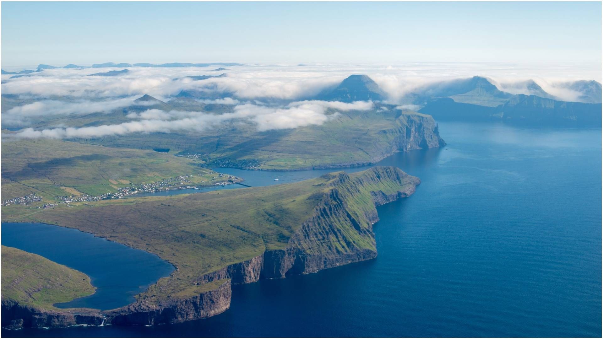 Faroe Islands, Denmark. | Photo: Pexels: Quentin Krattiger.