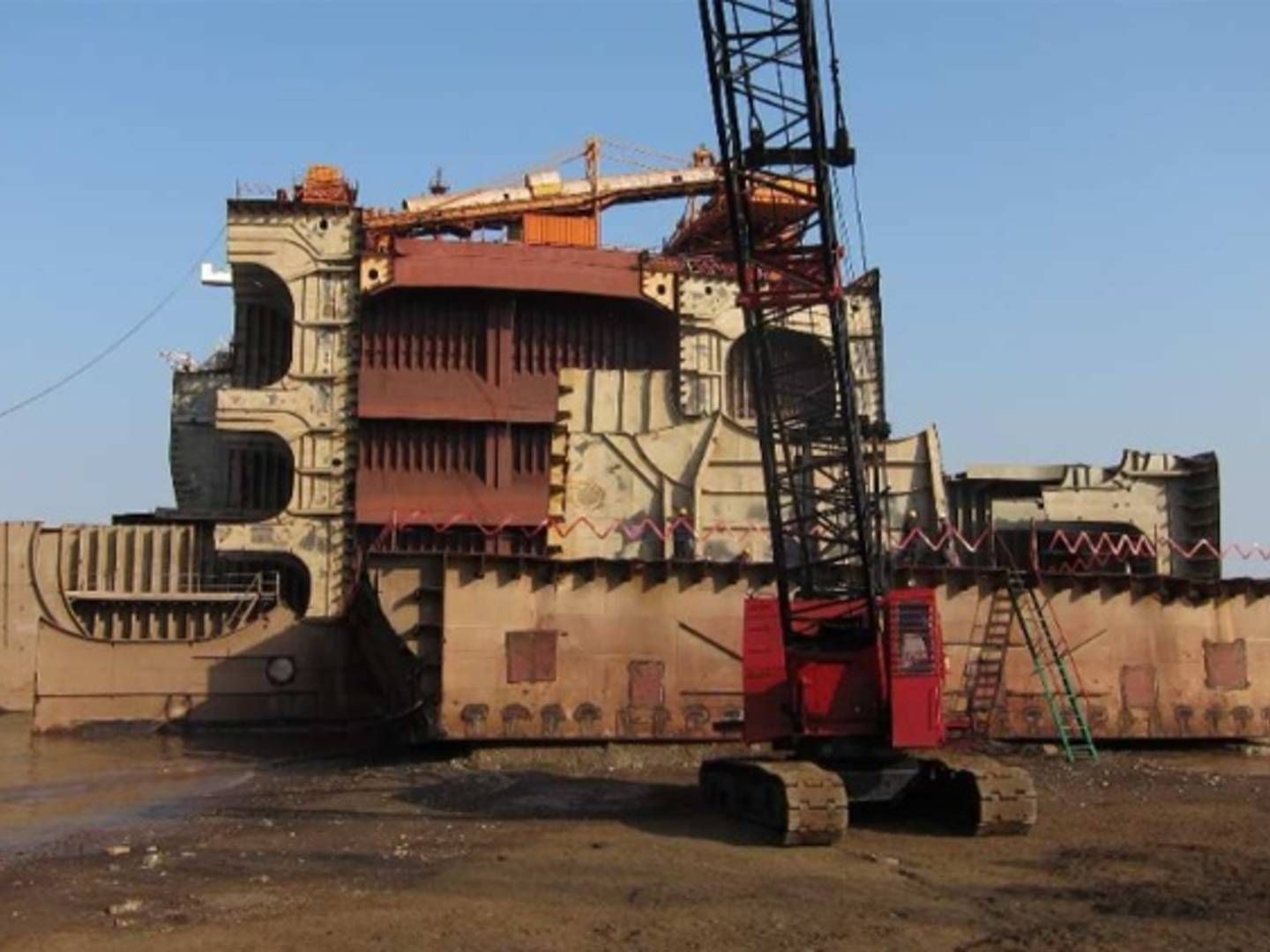Scrapping of vessel at beaching yard in Alang, India. | Photo: DNV GL / Kommissionens inspektionsrapport
