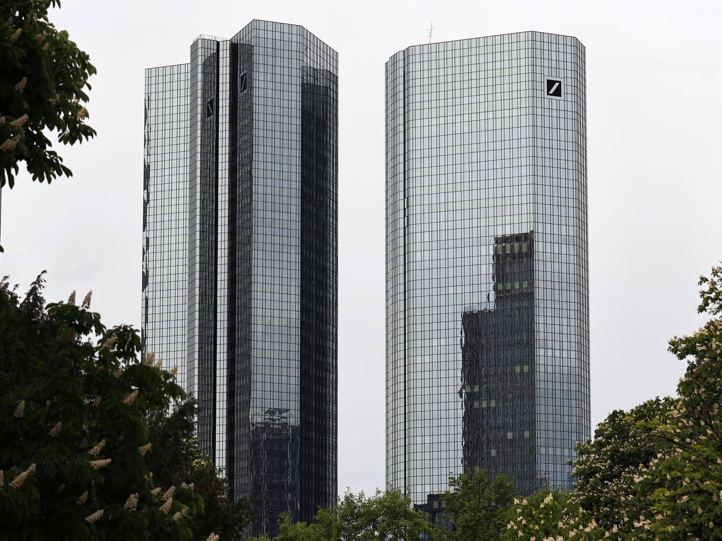 Zentrale der Deutschen Bank in Frankfurt. | Foto: picture alliance / Geisler-Fotopress | Christoph Hardt/Geisler-Fotopres