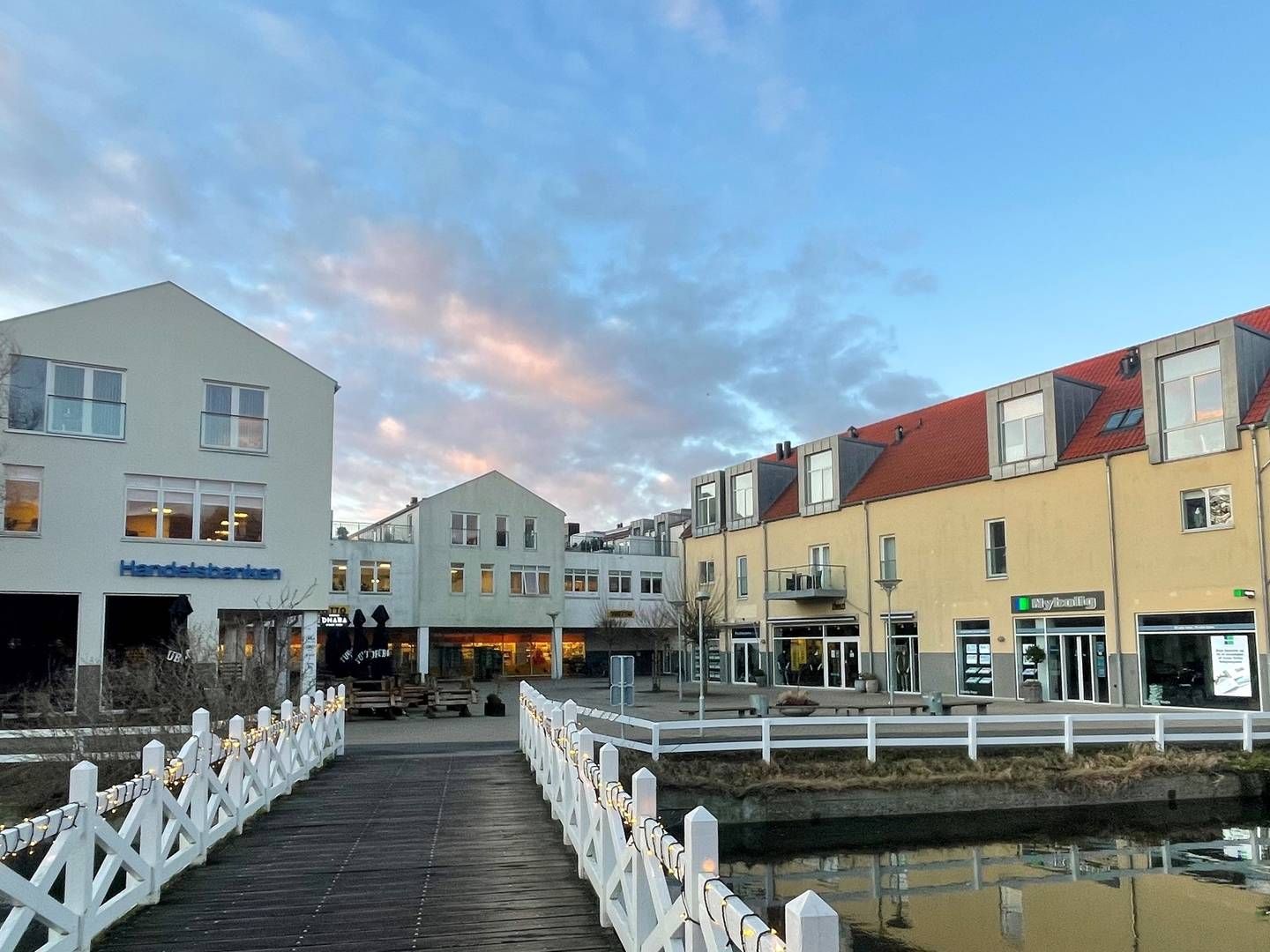 Ejendommen på Torvebyen i Køge centrum er netop solgt til trecifret millionbeløb. | Foto: PR / Nordicals