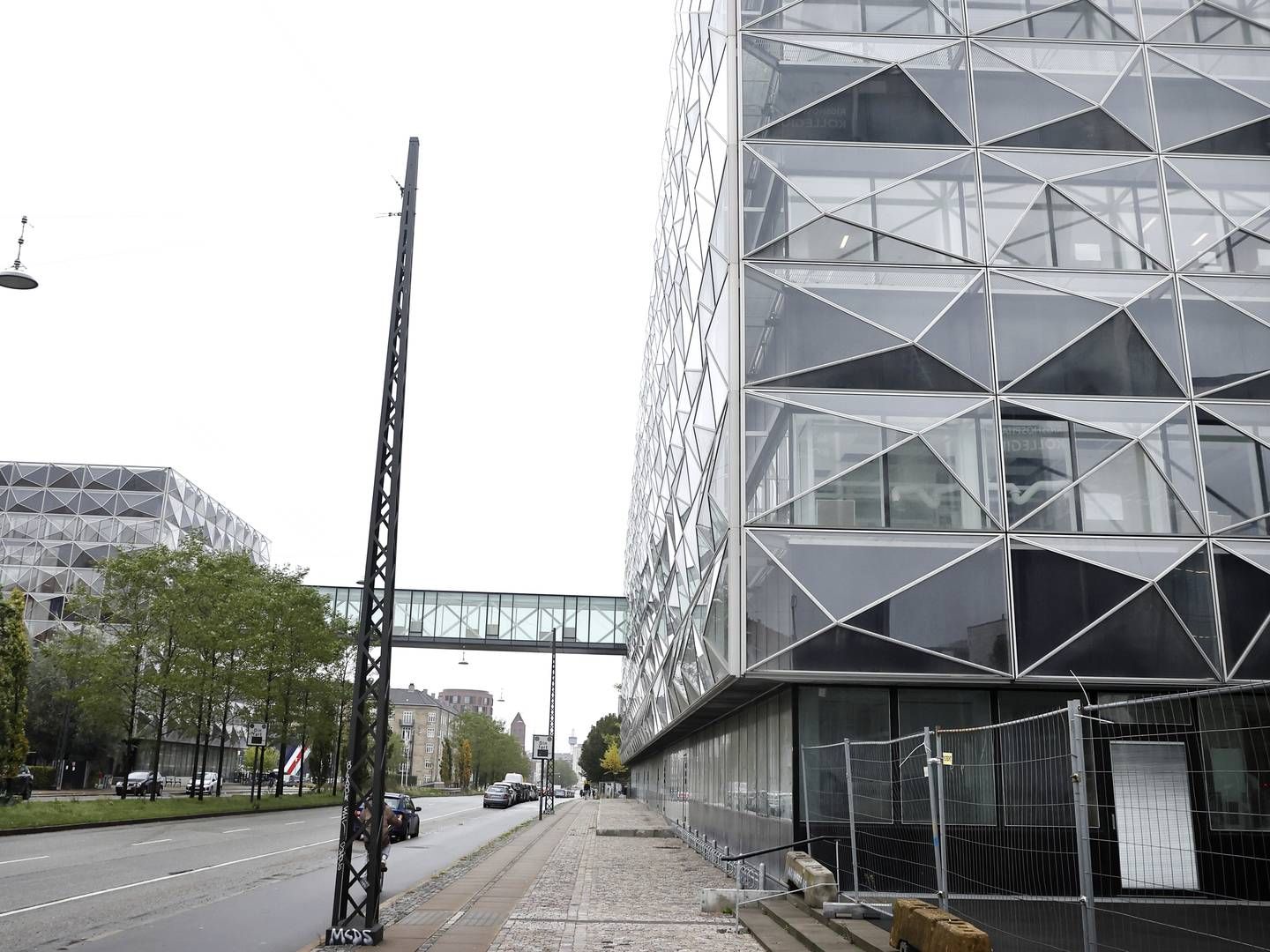 Københavns Universtiet får nu hjælp til huslejen i den voldsomt fordyrede Niels Bohr-bygning. | Foto: Jens Dresling