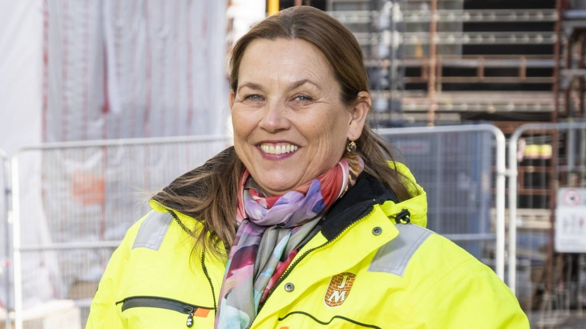 GODT FORNØYD: JM-sjef Hilde Vatne rapporterer om økt salg og bedre resultater i 2021. | Foto: Charlotte Sverdrup