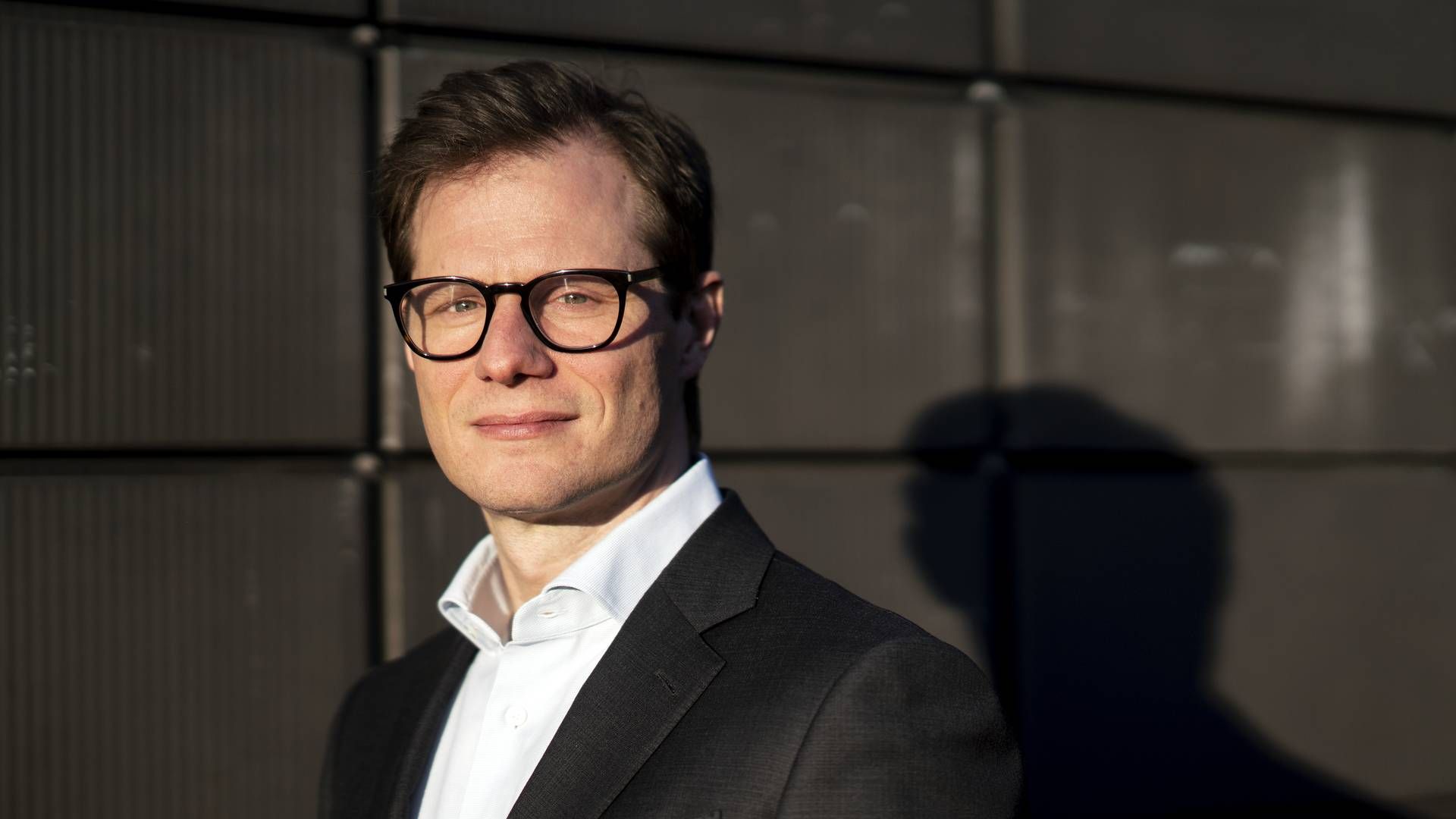 Adm. direktør Carsten Egeriis sætter sin lid til bankens rådgivere i kampen om kreditmarkedet. De kundevendte medarbejdere får mere ansvar. | Foto: Stine Bidstrup/EXPLORER