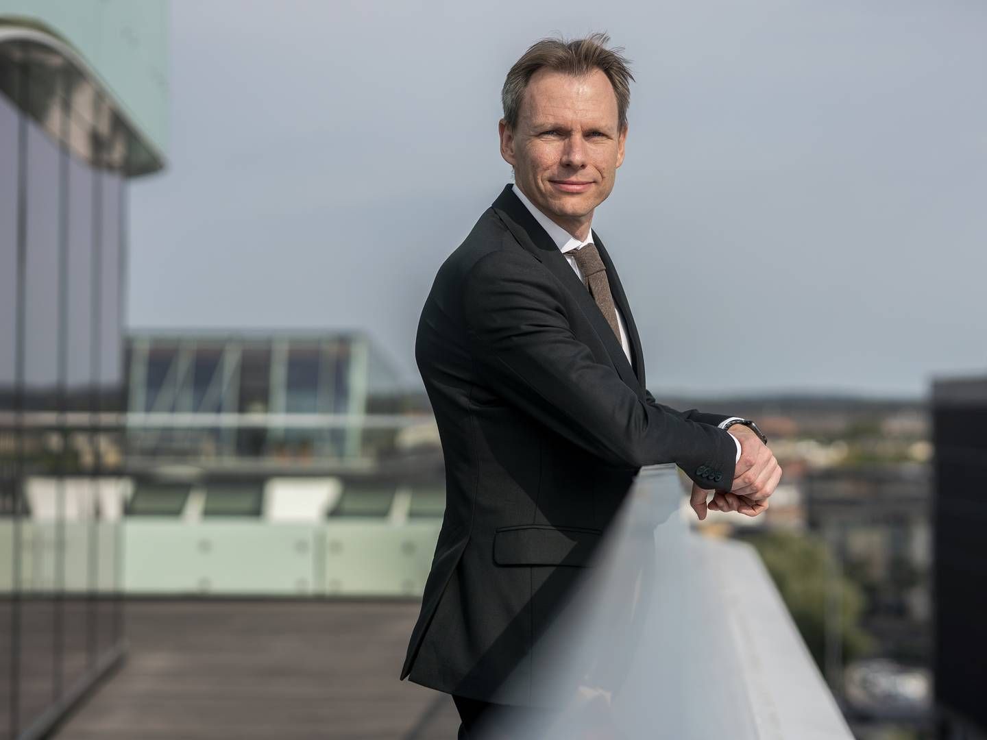 Kent Damsgaard, adm. direktør i F&P, håber, at den nye skatteminster vil se på blandt andet den finanseille særskat, som er sendt i høring. | Foto: Stine Bidstrup/ERH