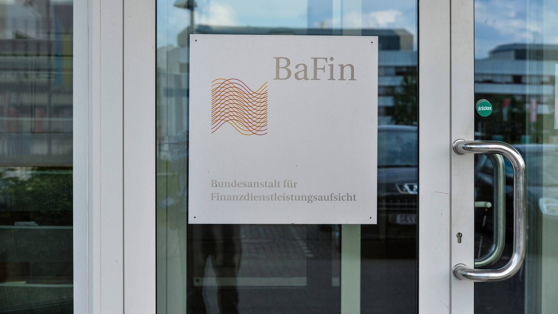 Eingang zur BaFin in Bonn | Foto: picture alliance / Winfried Rothermel | Winfried Rothermel