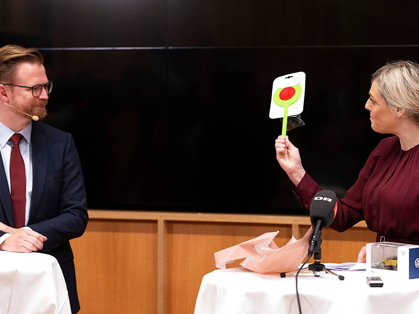 Tirsdag overdrog tidligere transportminister Benny Englebrecht ministeriet til Trine Bramsen, som nu overtager posten. | Foto: Claus Bech/Ritzau Scanpix