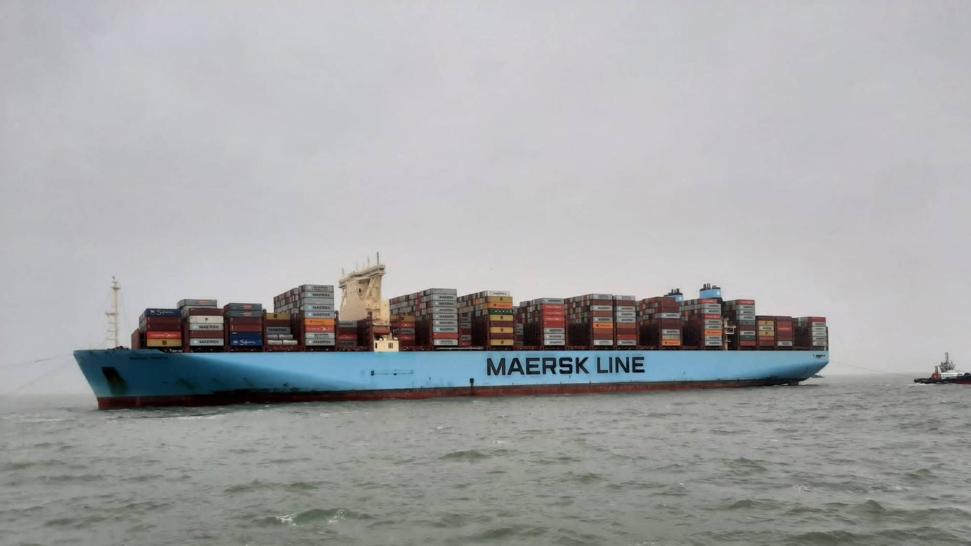 "Eksport også omfatter søtransport. Når et dansk skib fragter varer fra Kina til USA, så tæller fragtindtægterne med i statistikken i dansk favør," fortæller Allan Sørensen, der er cheføkonom i Dansk Industri. | Foto: HAVARIEKOMMANDO/VIA REUTERS / X80001