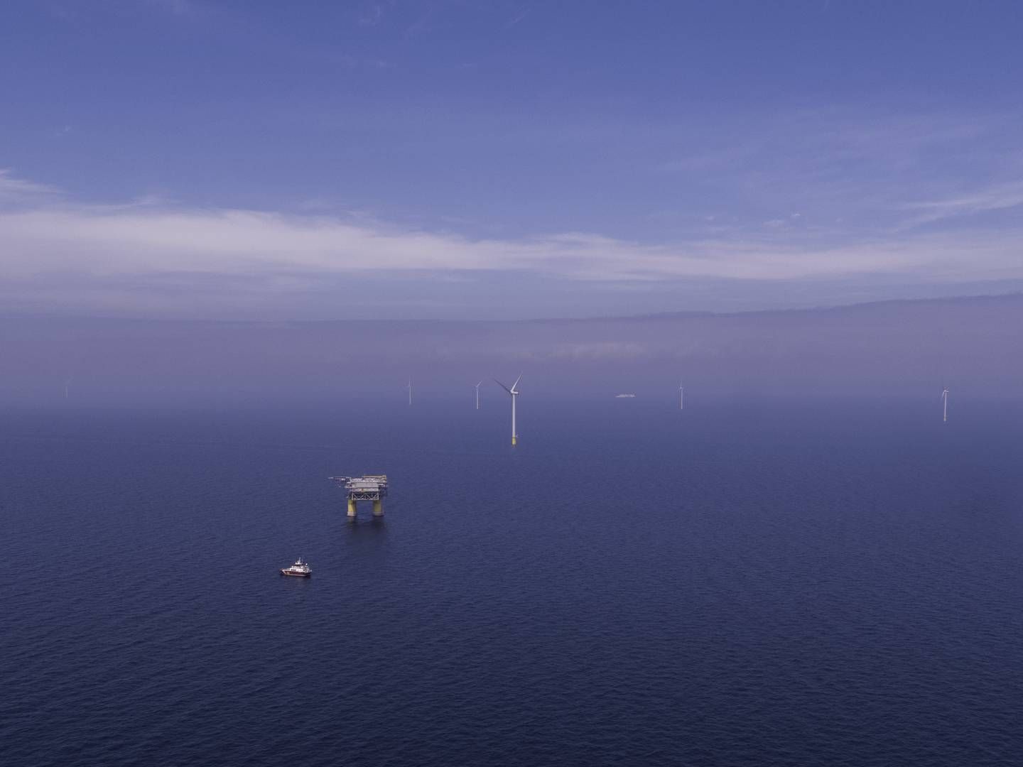 Havmøllerne på Vattenfalls britiske Norfolk-projekt kan fortone sig på grund af forsinket godkendelse. Her er det dog møllerne på Kriegers Flak. | Foto: Vattenfall