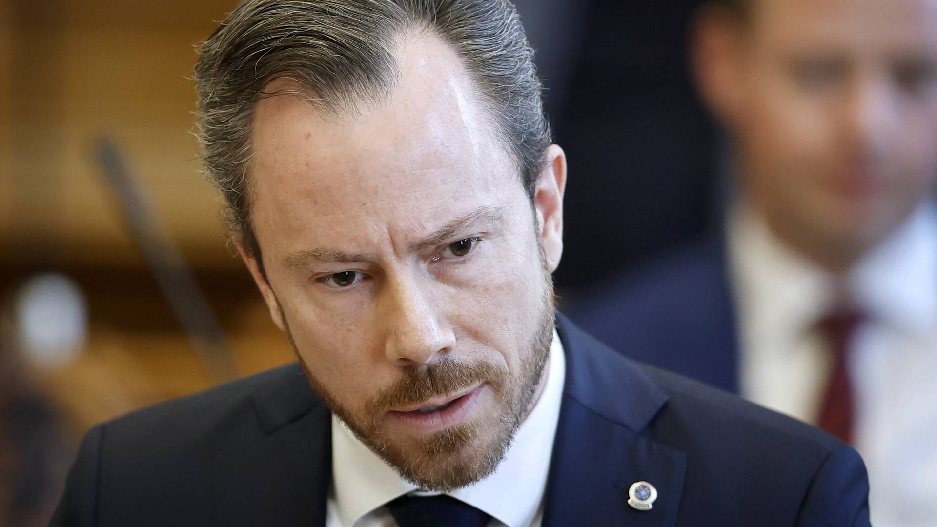 Venstres formand, Jakob Ellemann-Jensen, foreslår at lægge en milliard kroner på bordet til at nedbringe ventelisten på hospitalerne. | Foto: Jens Dresling
