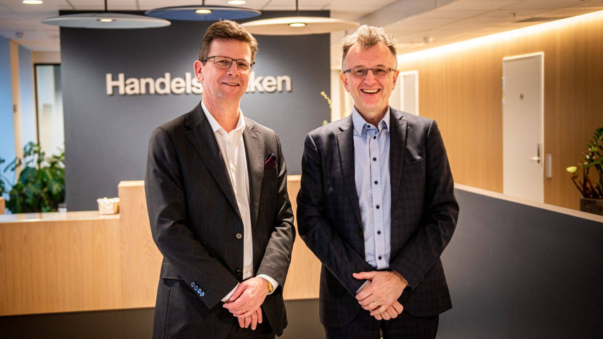 Adm. dir. Arild Andersen i Handelsbanken Norge og generalsekretær Magne Skram Hegerberg i Juristforbundet. | Foto: Daniel Gauslaa
