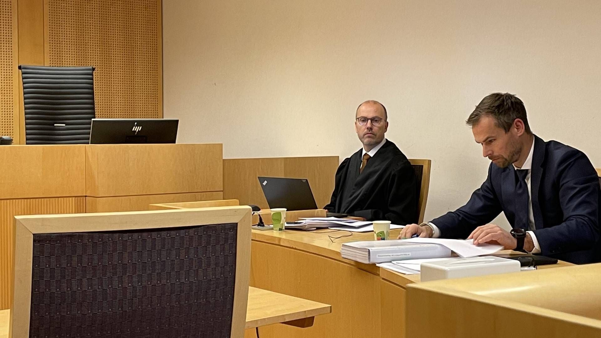Schjødt-partnerne Morten Sandli (t.h.) og Arild Dyngeland under rettssaken i sal 427. | Foto: Aleksander Losnegård