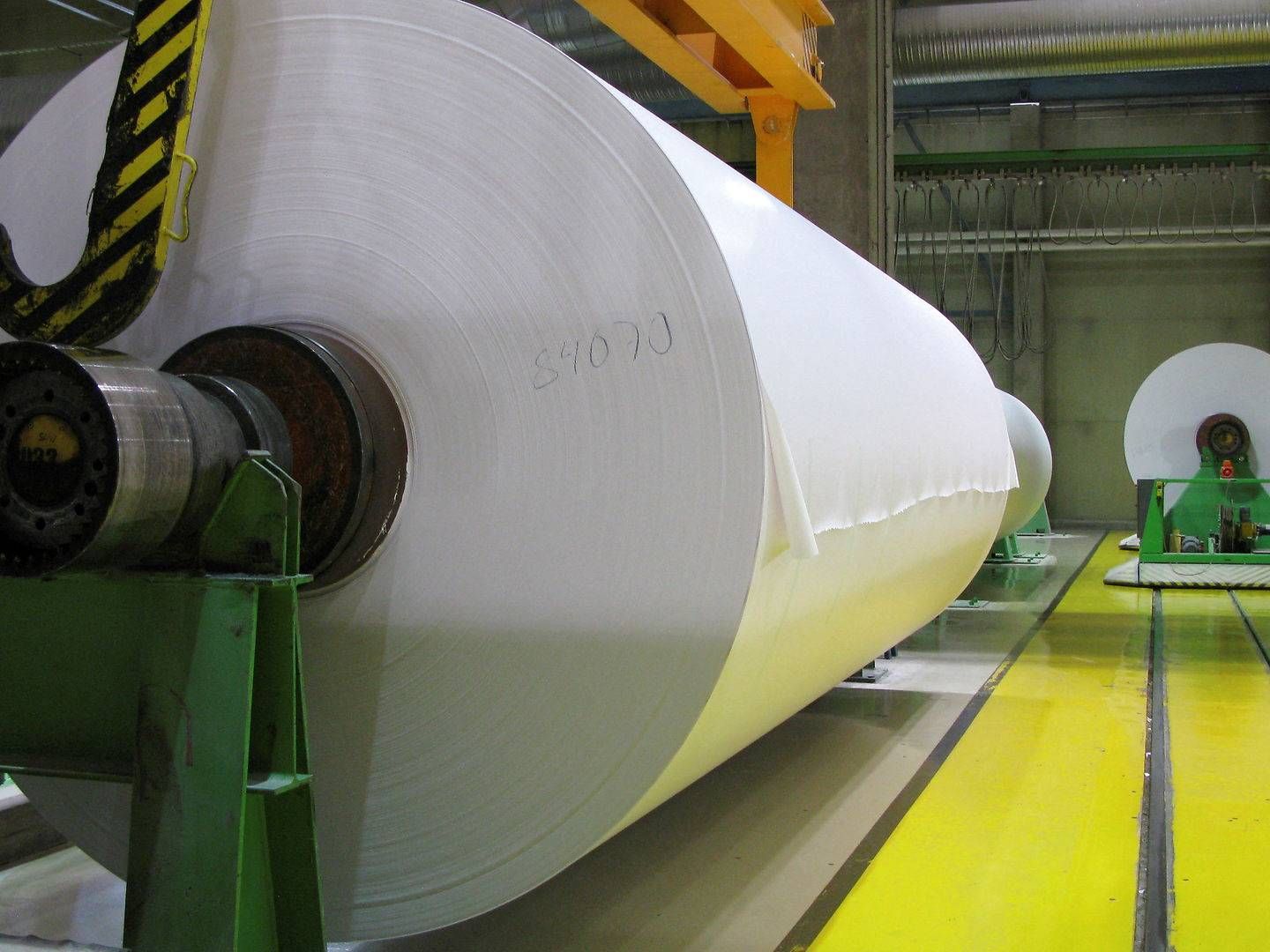 Ruller med papir til magasiner på UPM-fabrikken i Finland. | Foto: Reuters Staff/Reuters/Ritzau Scanpix