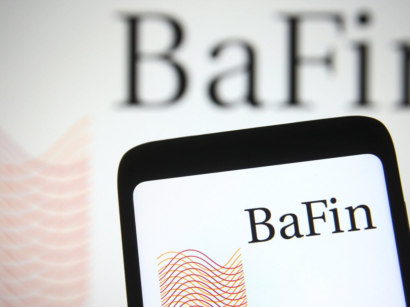Bafin-Logo auf eine Smartphone | Foto: picture alliance / ZUMAPRESS.com