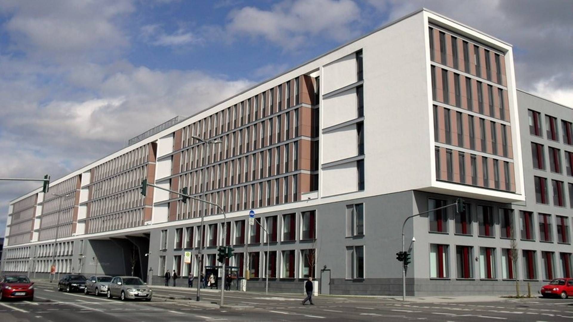 Das Wiesbadener Justizzentrum. | Foto: WiesbAdler
