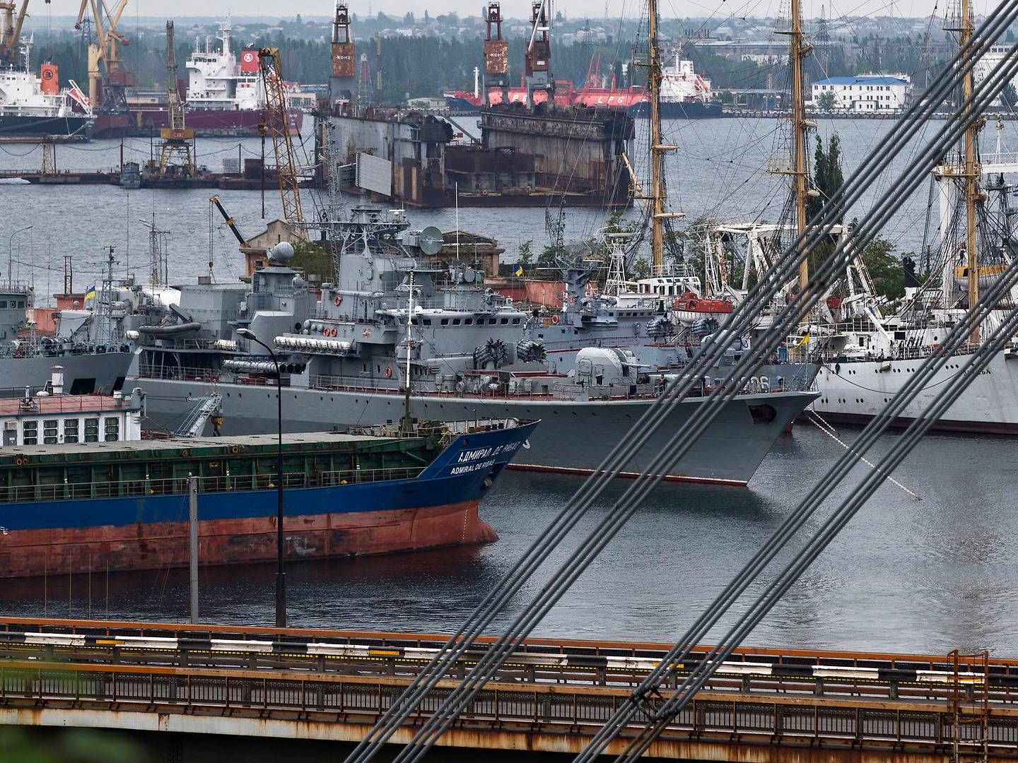 Billedet af havnen i Odessa er fra 2014 og derfor ikke relateret til skibet Helt, der ifølge Reuters er sunket ud for den ukrainske havneby. | Foto: Vadim Ghirda/AP/Ritzau Scanpix
