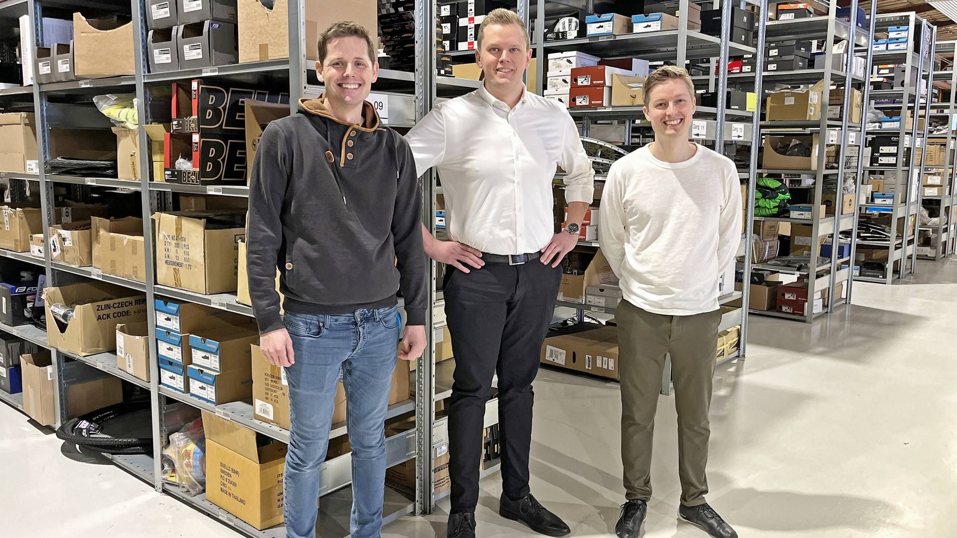 Kasper og Erik Buus Larsen, der har stiftet Cykelgear, ses her med Andreas Bang Nielsen (i midten), som fremover skal være direktør i selskabet. | Foto: Cykelgear / PR