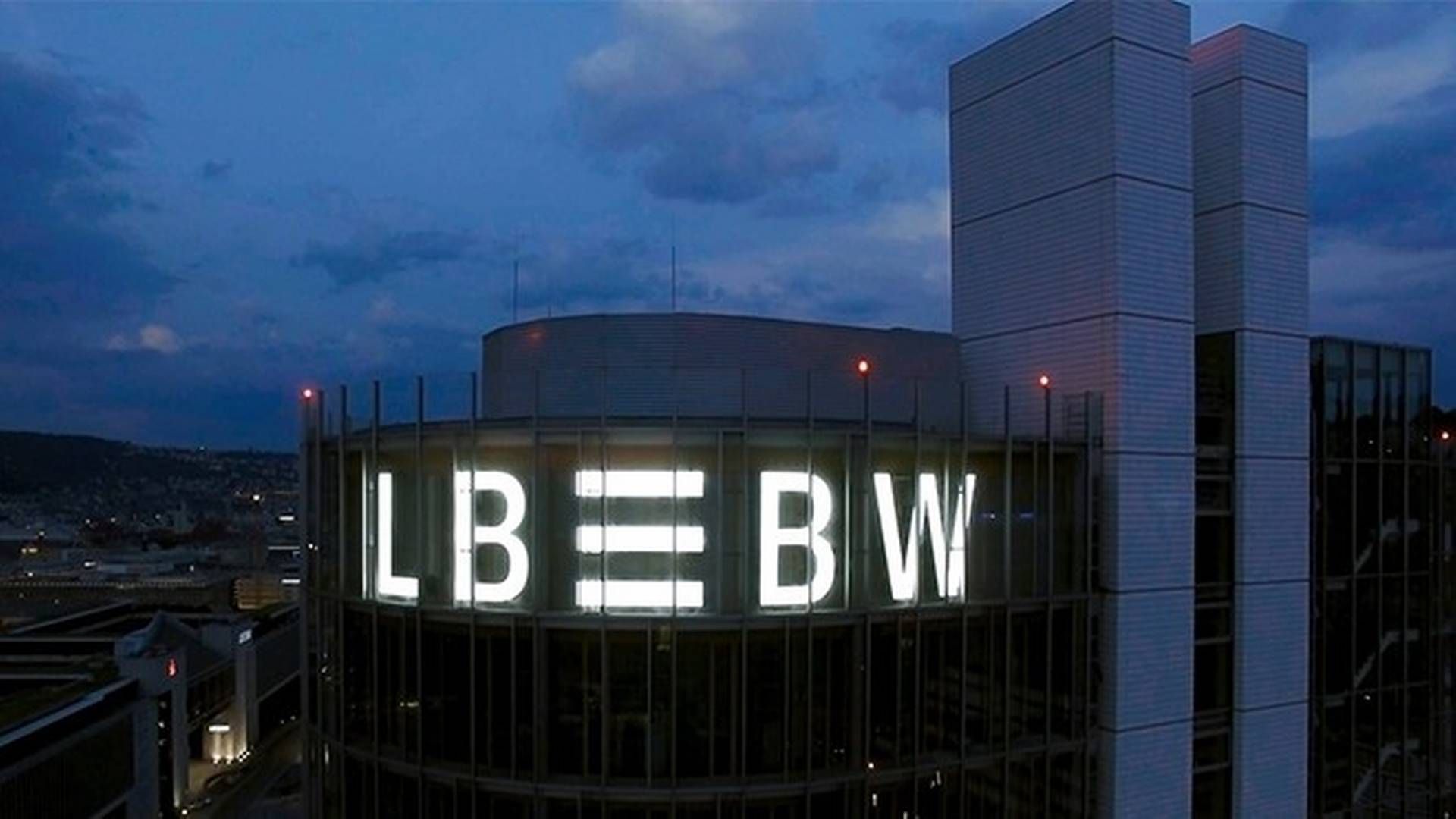 LBBW-Gebäude in der Nacht. | Foto: Landesbank Baden-Württemberg