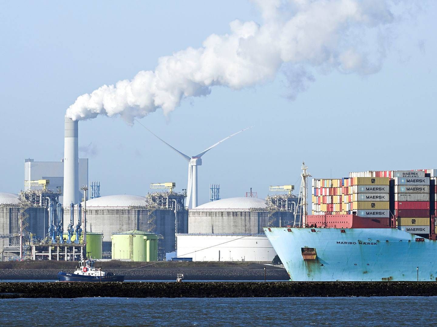 LNG import terminal at the Port of Rotterdam. | Photo: Federico Gambarini/AP/Ritzau Scanpix