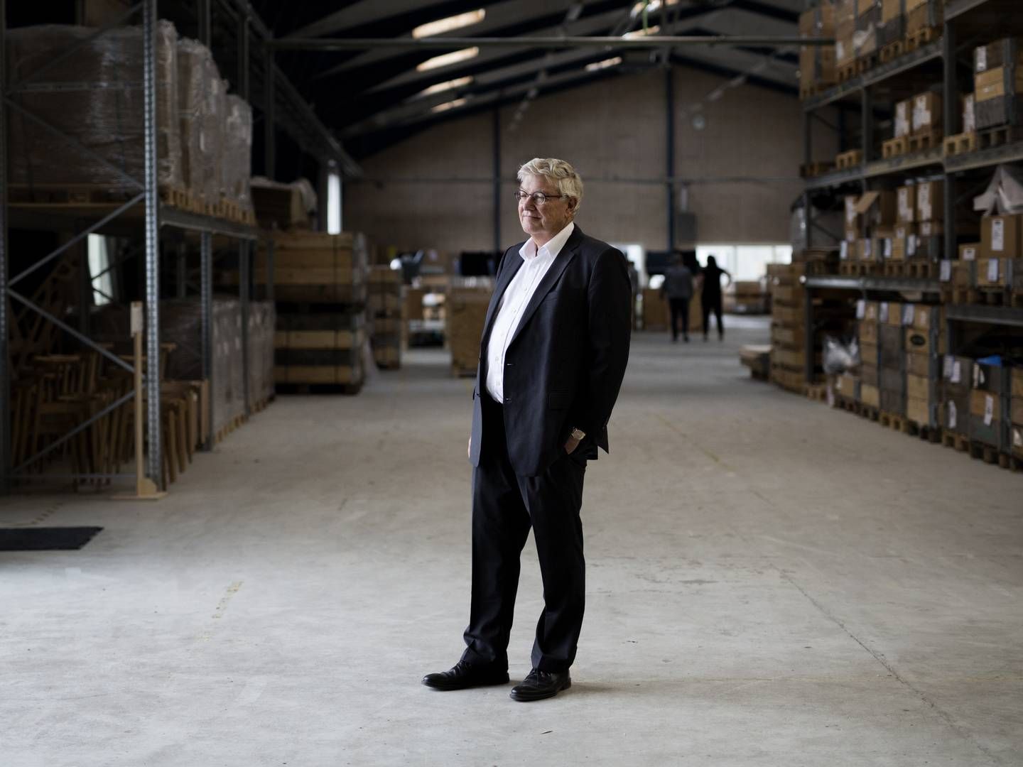 Carl Hansen og Søn er en af de møbelvirksomheder, der importerer egetræ fra Ukraine. Ifølge direktør Knud Erik Hansen er det uvist, hvornår selskabet igen kan modtage træ fra det krigsramte land. | Foto: Louise Herrche Serup
