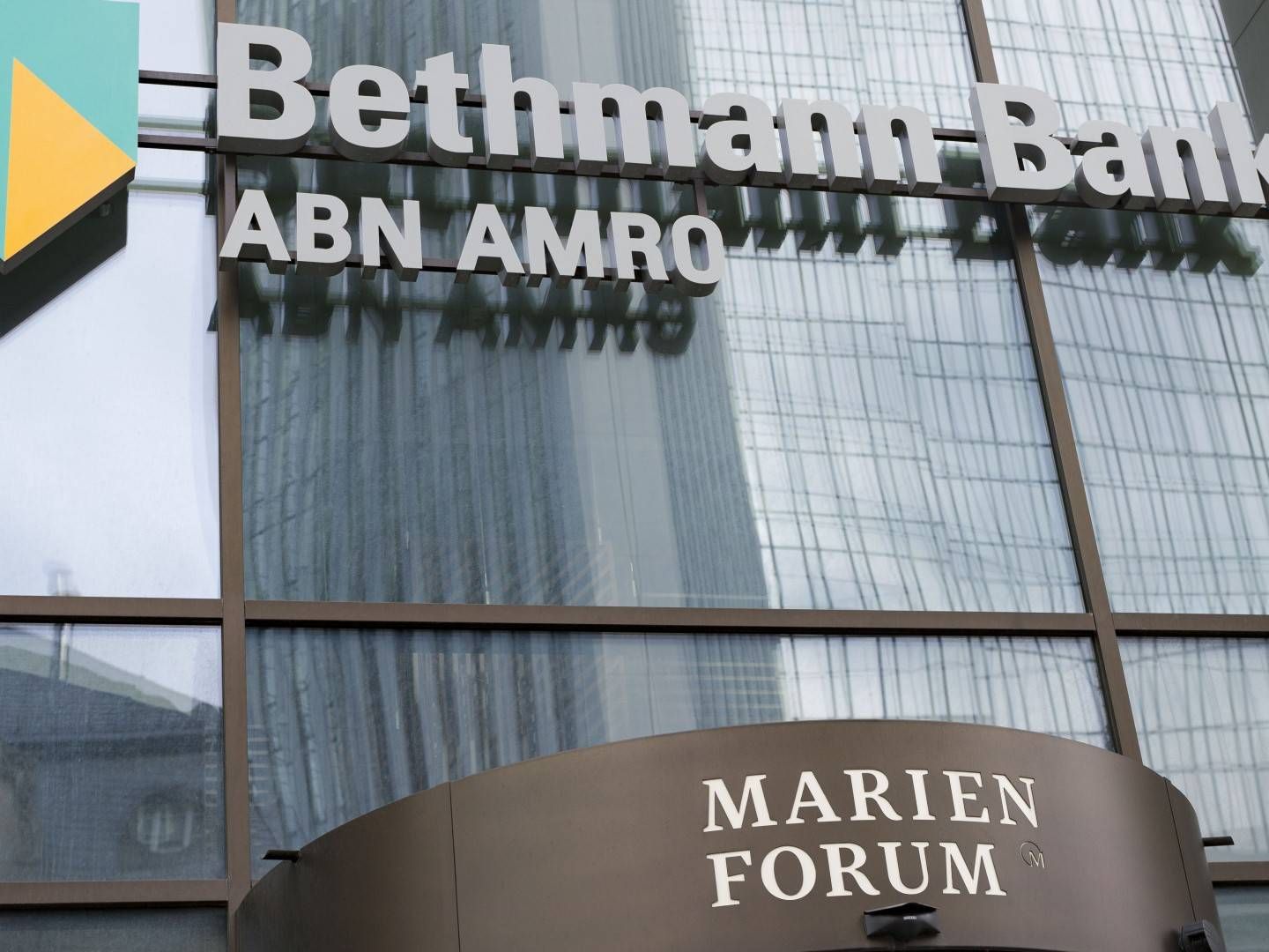 Gebäude der Bethmann Bank in Frankfurt. | Foto: picture alliance/dpa | Frank Rumpenhorst