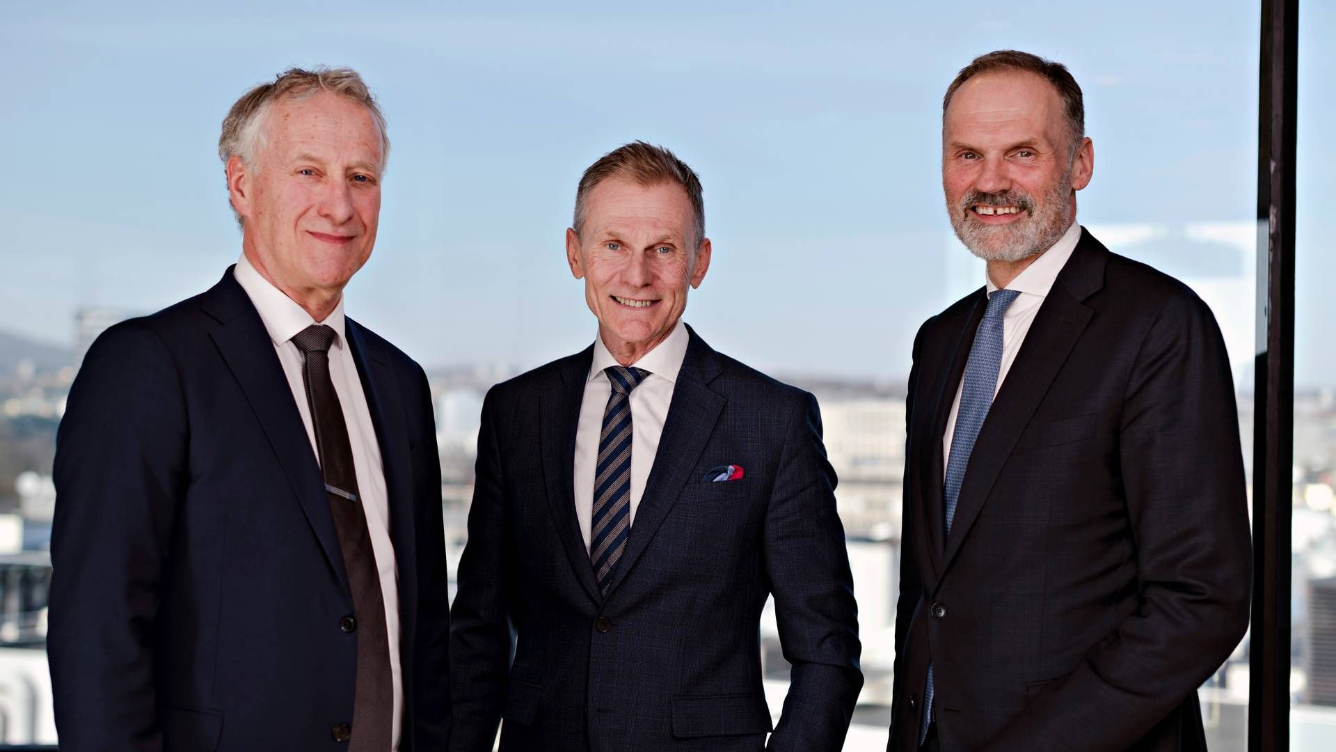 Fra venstre: Rolf Eek-Johansen, administrerende direktør i Modhi Finance, Sverre Gjessing, styreleder i Kredinor og Klaus-Anders Nysteen, administrerende direktør i Kredinor. | Foto: Robert Eik