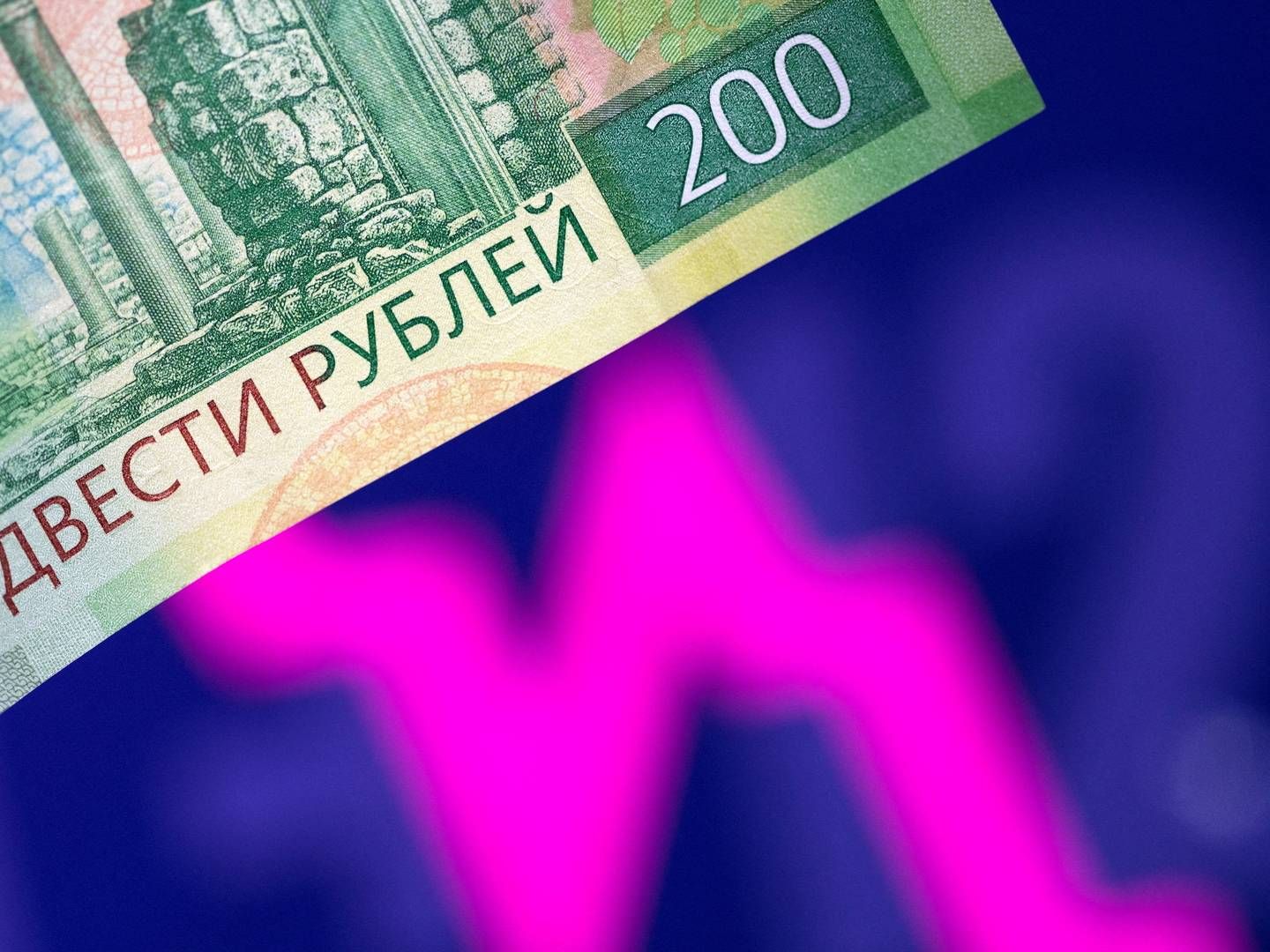 Rusland vil betale af på sine obligationer i rubler i stedet for dollar, og det kan føre til en teknisk betalingsstandsning. | Foto: Dado Ruvic/REUTERS / X02714