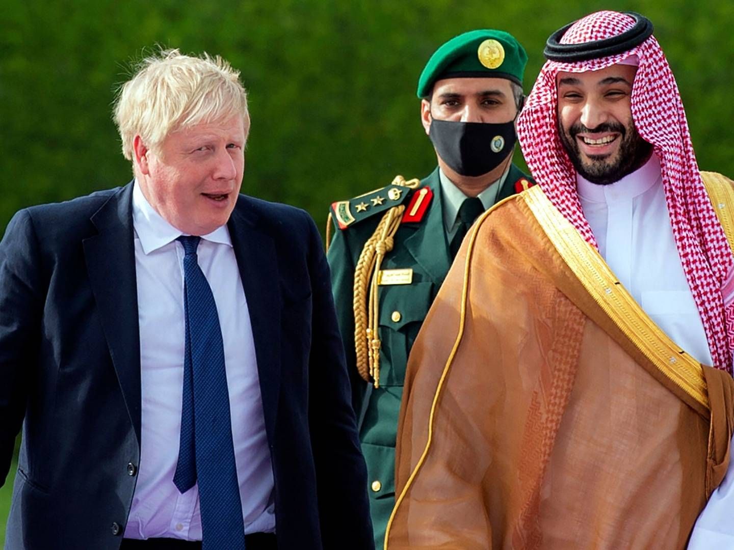 Storbritanniens premierminister Boris Johnson er den seneste regeringschef, der har besøgt Riyadh for at formå kronprins Mohammed bin Salman til at sætte olieproduktionen i vejret for at afværge en egentlig energikrise. | Foto: BANDAR AL-JALOUD/AFP / Saudi Royal Palace