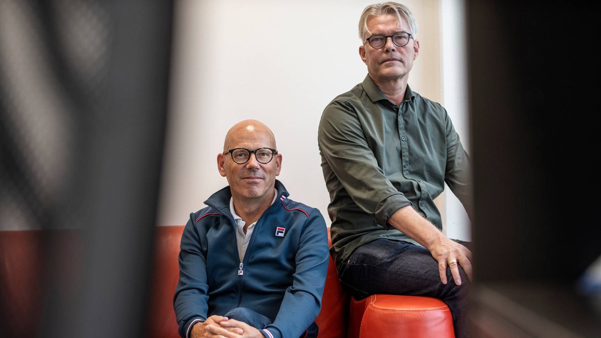 Lars Elsborg (t.v.) og Henrik Bruun (t.h) er henholdsvis adm. direktør og ejer i Sport 24, der tidligere har opkøbt kæden Sportigan. | Foto: Joachim Ladefoged