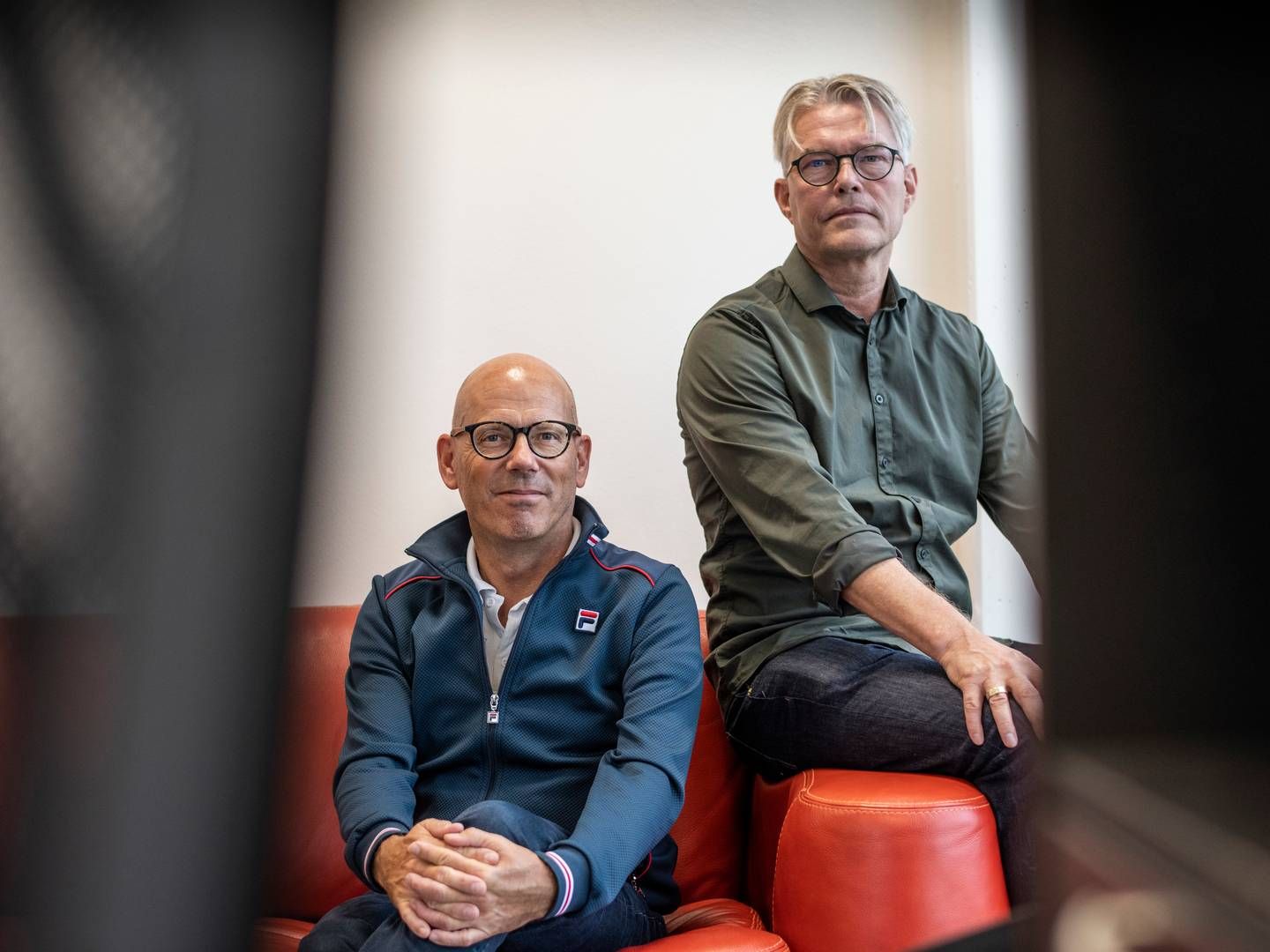 Lars Elsborg (t.v.) og Henrik Bruun (t.h) er henholdsvis adm. direktør og ejer i Sport 24, der tidligere har opkøbt kæden Sportigan. | Foto: Joachim Ladefoged