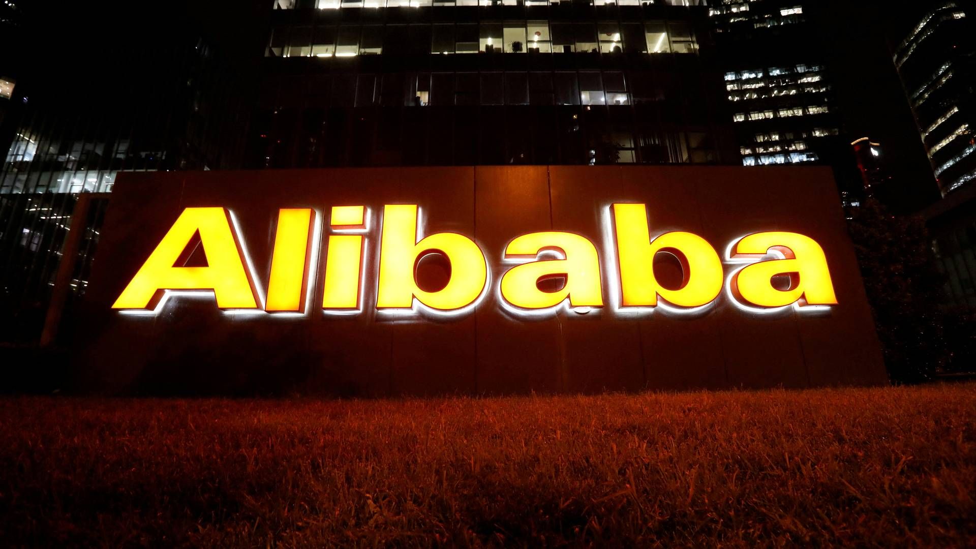Alibaba Groups logo foran dets bygning i Beijing, Kina. | Foto: Tingshu Wang/File Photo