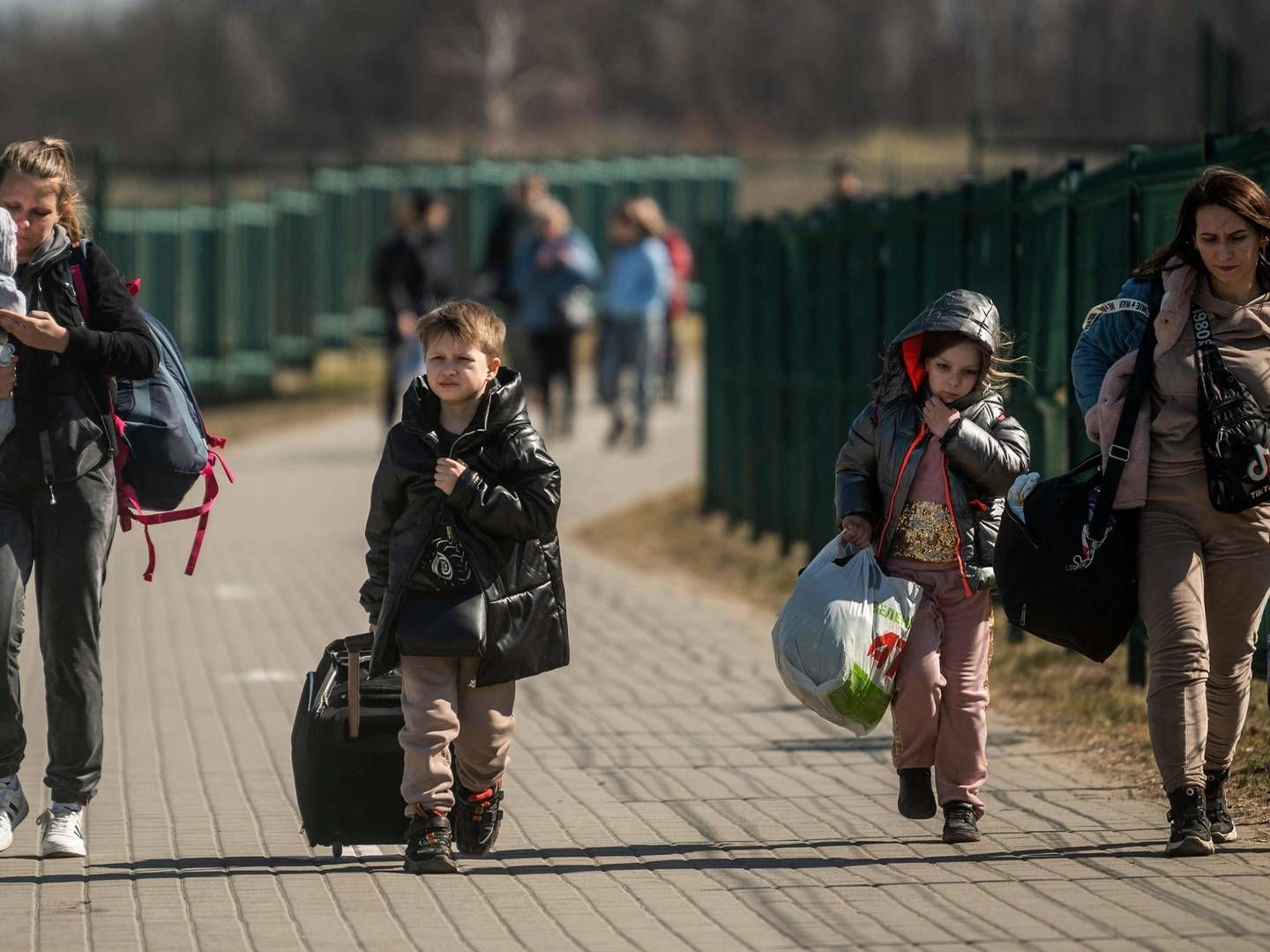 Regeringen og kommunerne gør nu klar til, at der kan komme markant flere flygtninge fra Ukraine, end man først havde kalkuleret med. | Foto: Angelos Tzortzinis/AFP / AFP