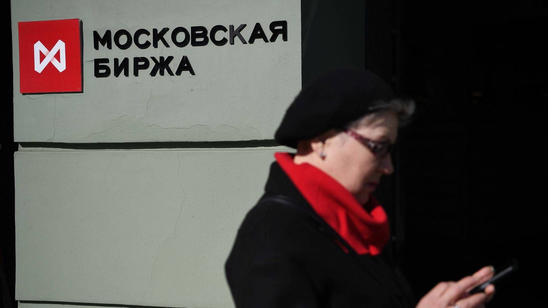Moskva-børsen er genåbnet i begrænset omfang. | Foto: NATALIA KOLESNIKOVA/AFP / AFP