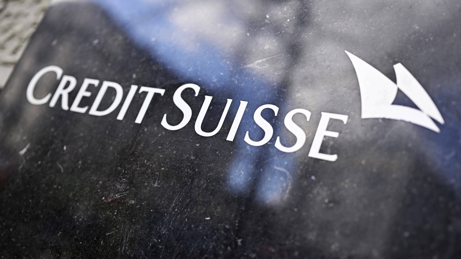 Das Logo der Credit Suisse am Paradeplatz in Zürich. | Foto: picture alliance/KEYSTONE | WALTER BIERI