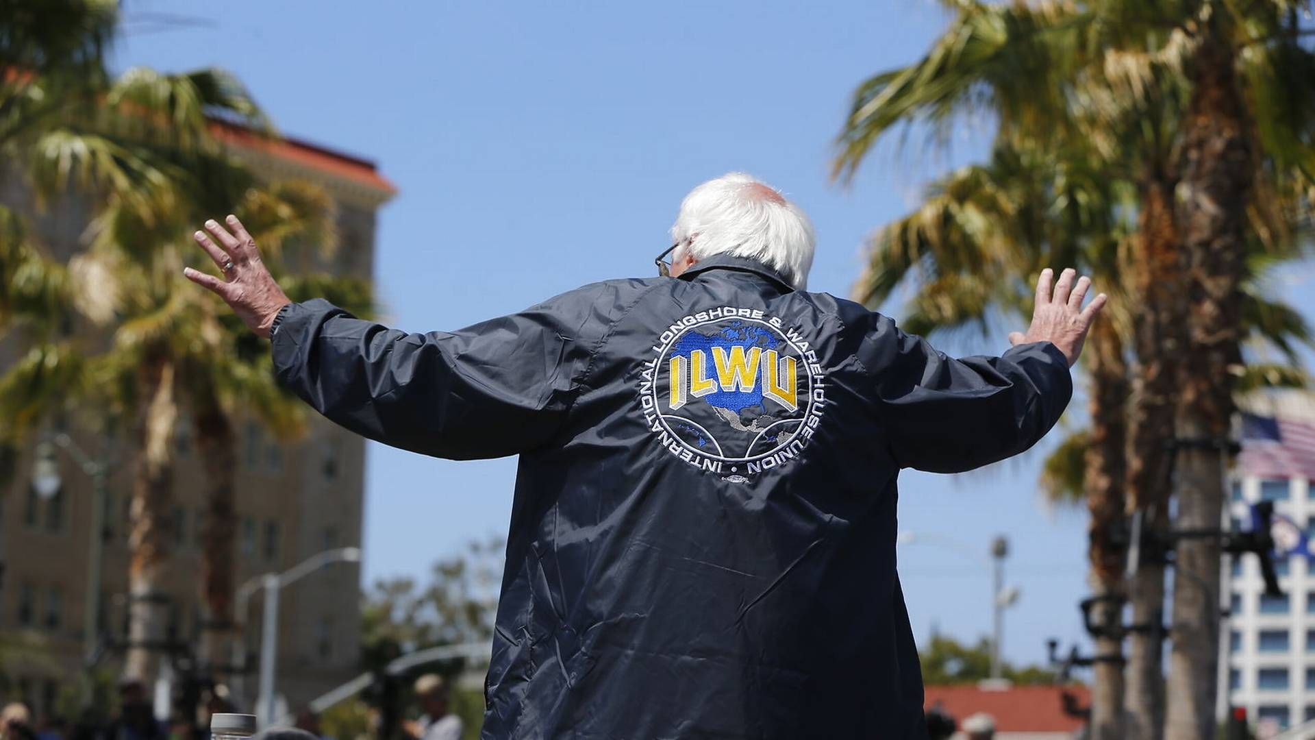 In 2016, former presidential candidate Bernie Sanders was backed by the port workers' labor union ILWU due to his struggle for labor unions and the working class. | Photo: Damian Dovarganes/AP/Ritzau Scanpix