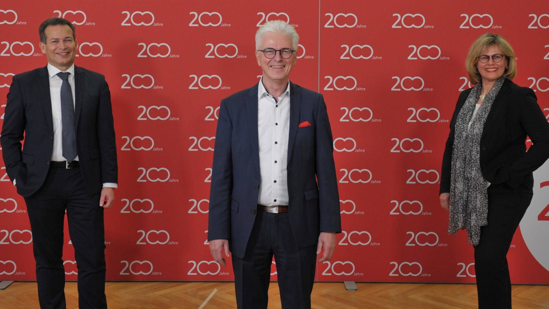 Der Vorstand der Stadtsparkasse Augsburg: Wolfgang Tinzmann, Rolf Settelmeier, Cornelia Kollmer (v. l.) | Foto: Ulrike Joerss, sska