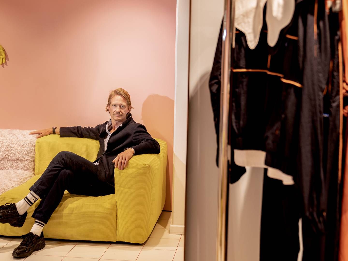 Nicolaj Reffstrup er stifter af og kreativ direktør i det danske modehus Ganni, som har international succes. | Foto: Stine Bidstrup