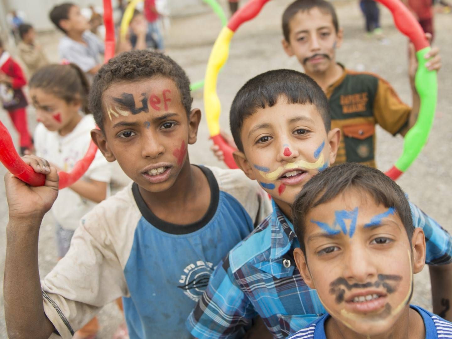 Kinder in einem Schul-Unicef-Projekt im Camp Baharka im Irak (2014; Symbolbild) | Foto: picture alliance / photothek | Michael Gottschalk