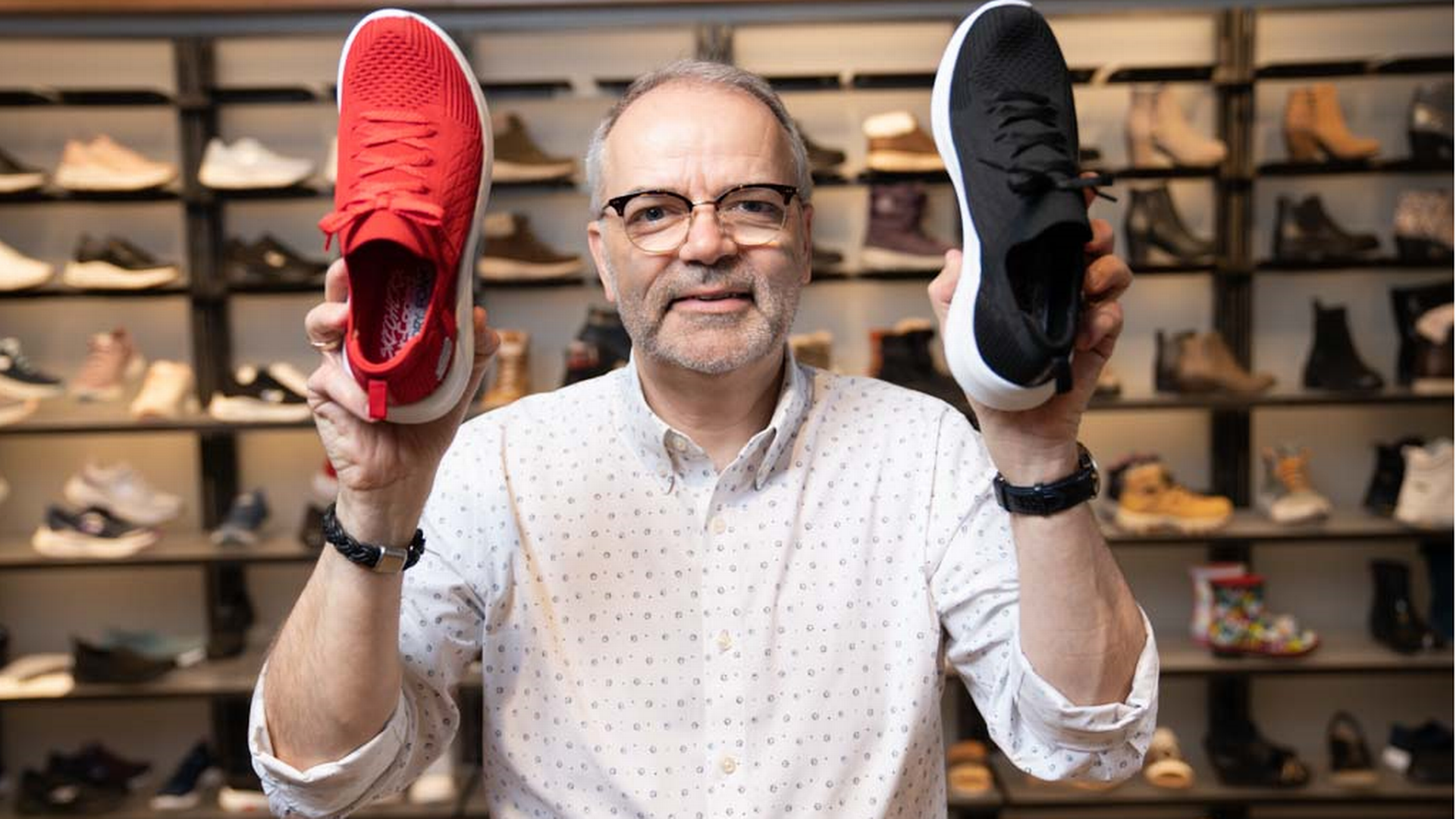 Peter Jørgensen er hovedaktionær og adm. direktør i den vestjyske skokoncern Sports Connection, der distribuerer Sketchers-sko til hele Norden. | Foto: Sports Connection/Pr