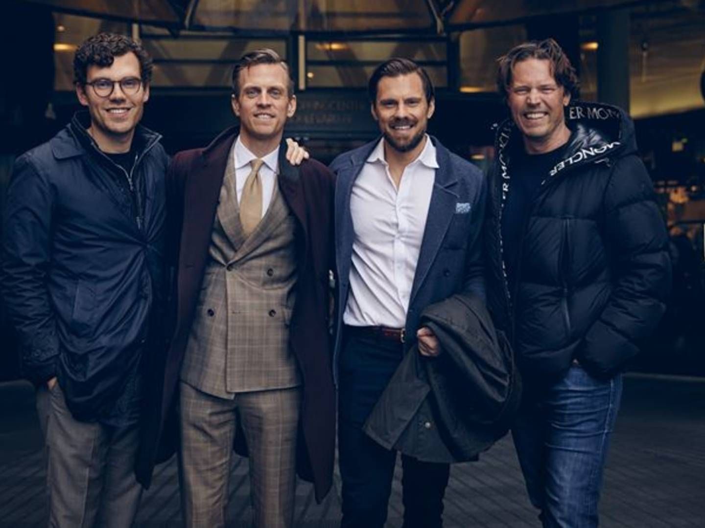 Stifterne af John Henric får investorpenge ombord til at udvikle især onlineforretningen. Fra venstre ses Viktor Borg (Eequity), John Ekström (John Henric), Nicklas Nordbergh (John Henric) og Magnus Wiberg (Eequity) | Foto: Ion Lancing