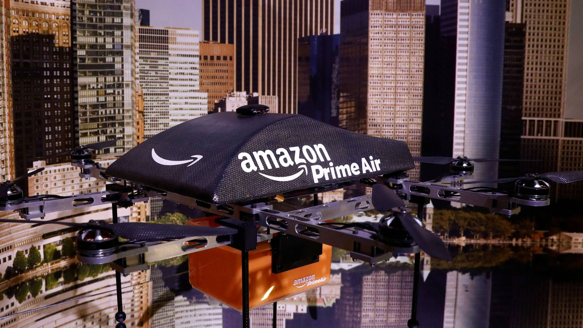 Nuværende og tidligere Amazon-medarbejdere kritiserer sikkerheden omkring virksomhedens drone-testflyvninger. | Foto: Brendan Mcdermid/Reuters/Ritzau Scanpix