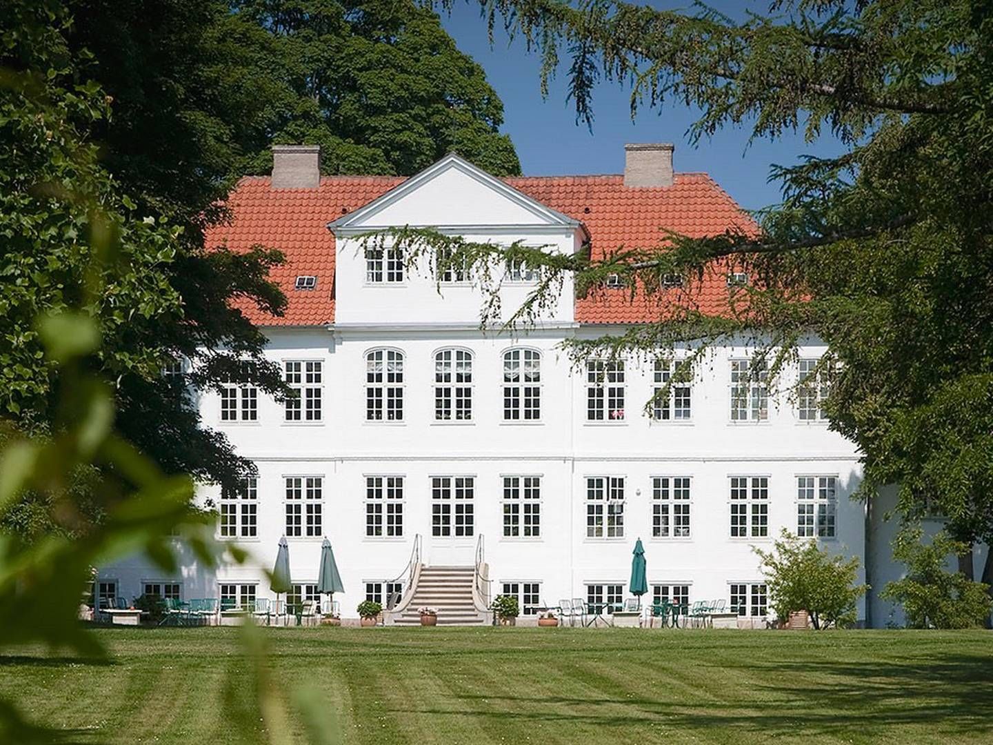 Schæffergården ligger på Jægersborg Allé 166 i Gentofte Kommune. | Foto: PR