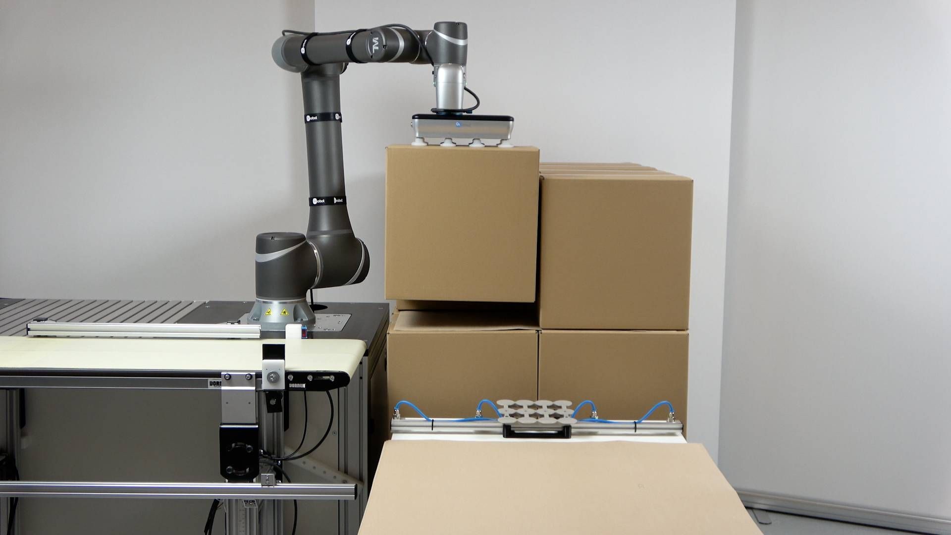 Det er robotter som denne, Onrobot udvikler fra hovedsædet i Odense. | Foto: PR