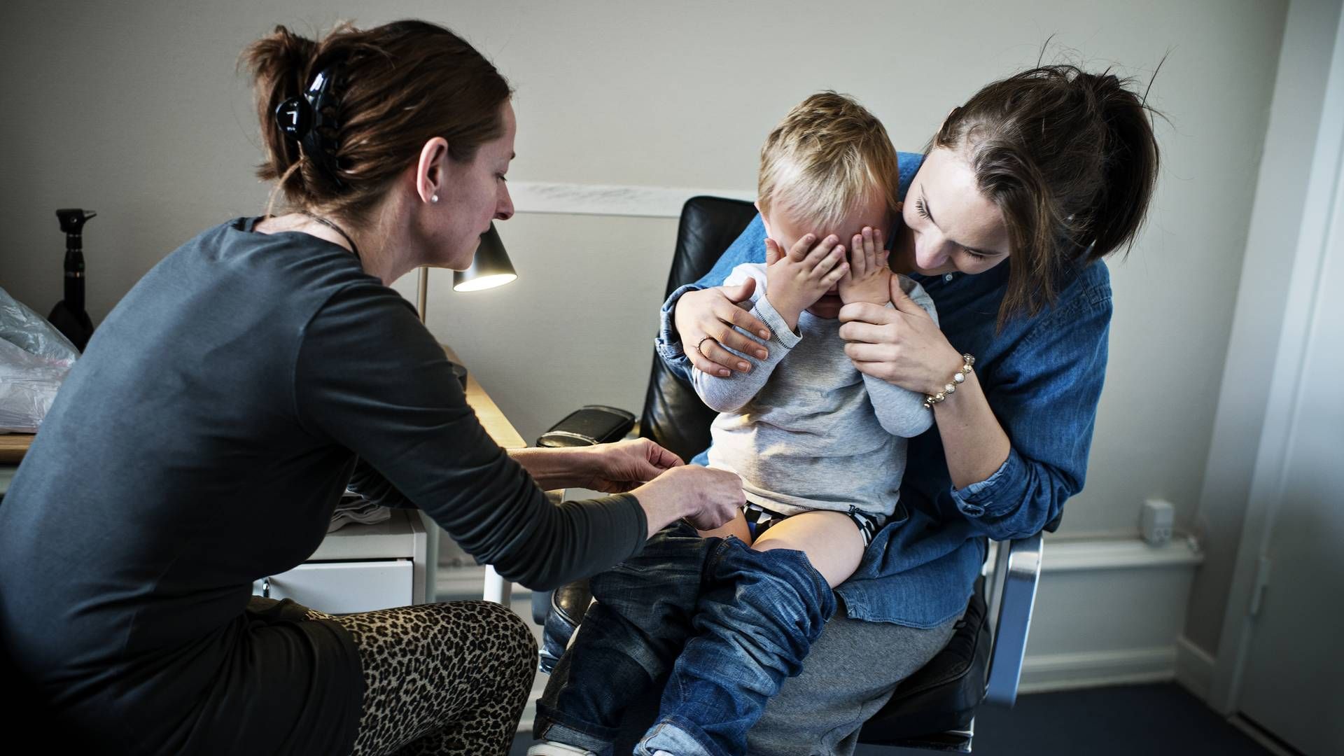 Forældre har fortsat taget deres børn til vaccination hos lægen trods nedlukningen af samfundet i 2020 og 2021 under coronapandemien. | Foto: Katinka Hustad